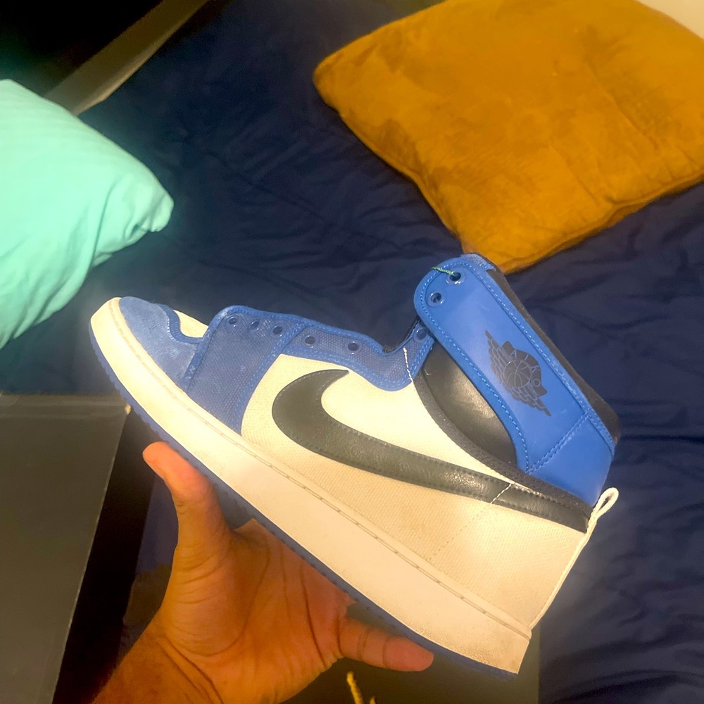 Selling Jordans and more